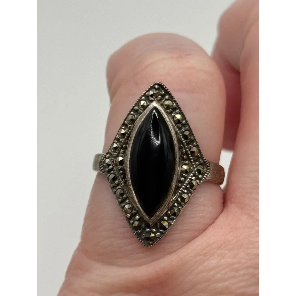 Sterling Silver Onyx Marcasite Ring Size 6.75